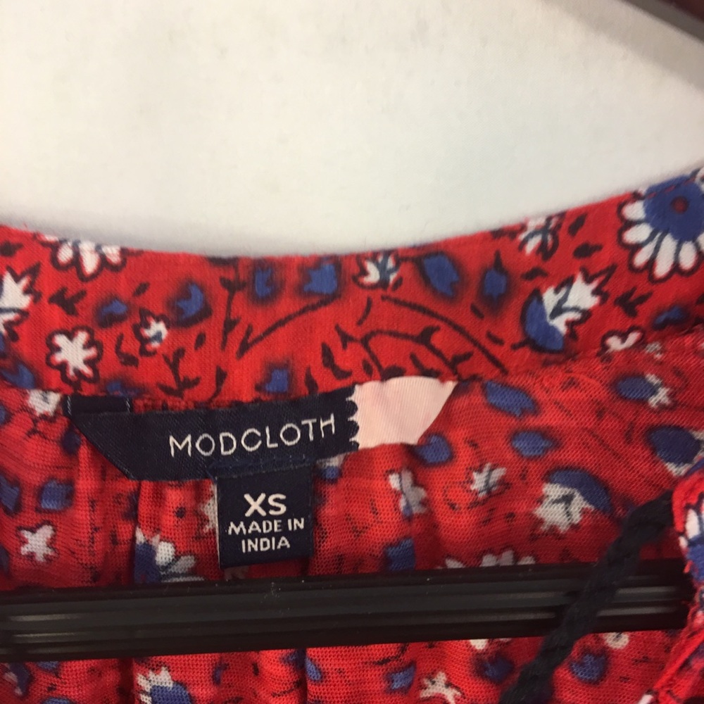 Modcloth Tank Top Size XS Floral Red Boho Tassles - Picture 3 of 6